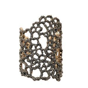 NEW. Zara Large Rigid Cuff Bracelet. NEW IN PACKAGE